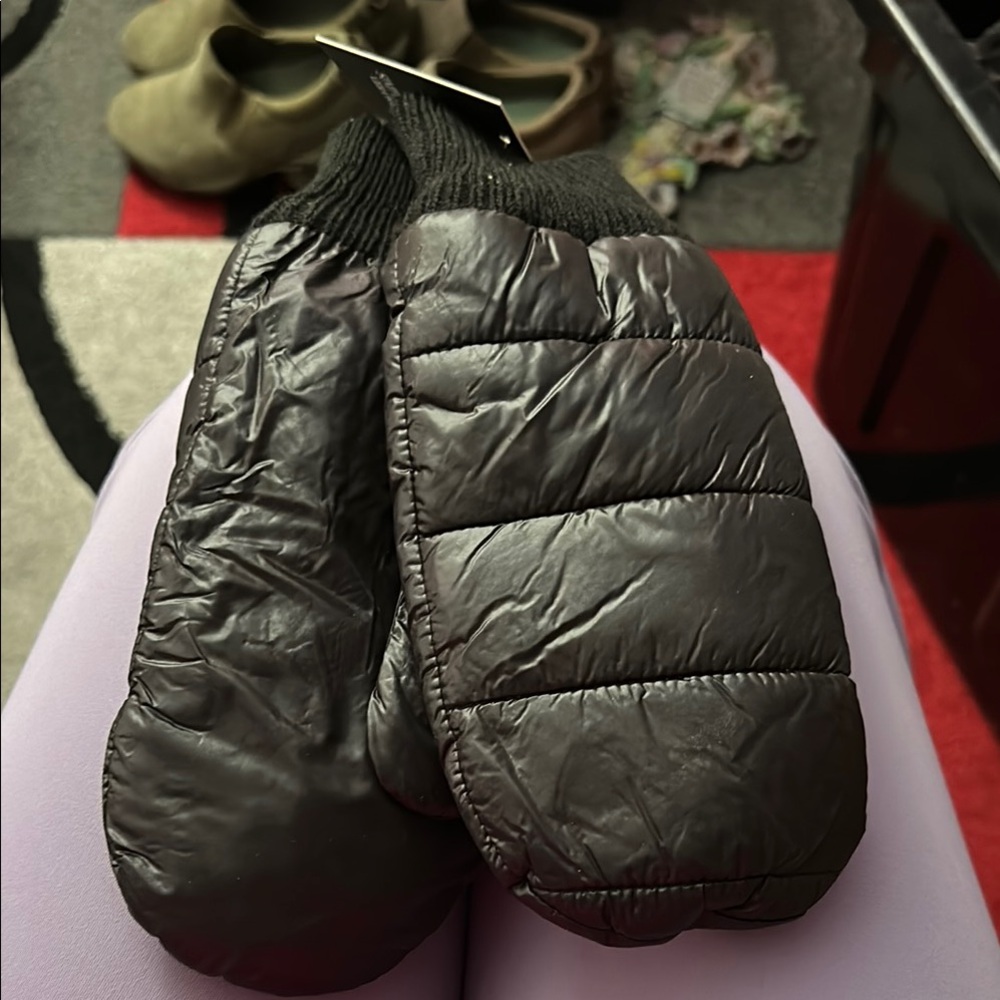 Black Quilted Mittens